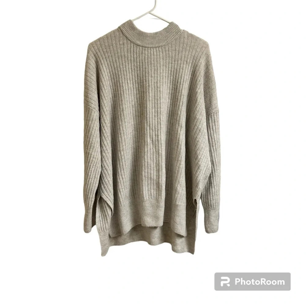 H&M Women Med Light Gray Oversized Mock Neck Ribbed Slit Hem Wool Blend Sweater